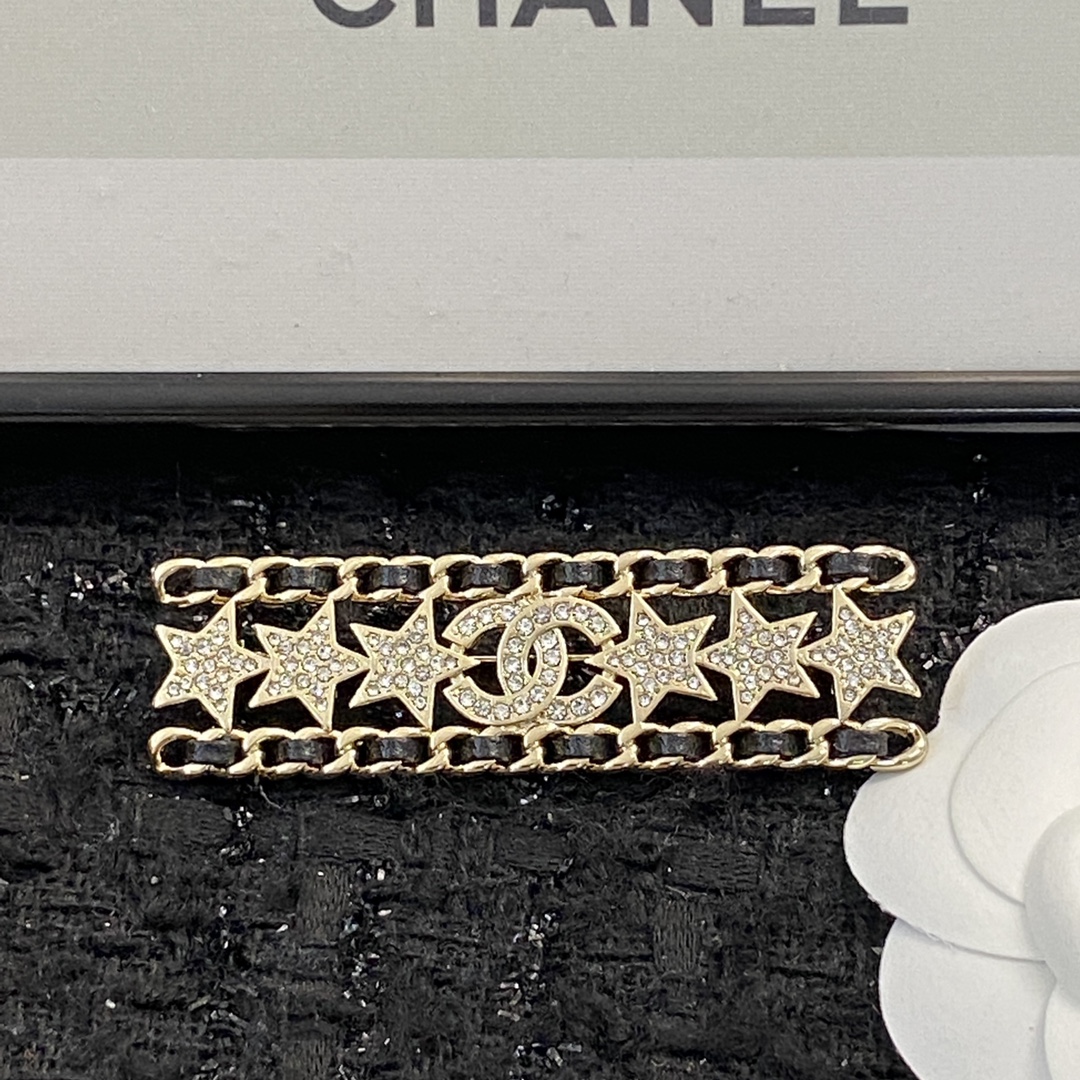 [TOP] CHANEL Leather Chain Diamond Star Lambskin Brooch - Gold