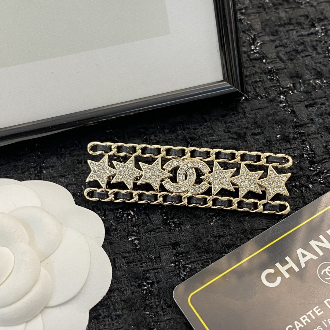 [TOP] CHANEL Leather Chain Diamond Star Lambskin Brooch - Gold
