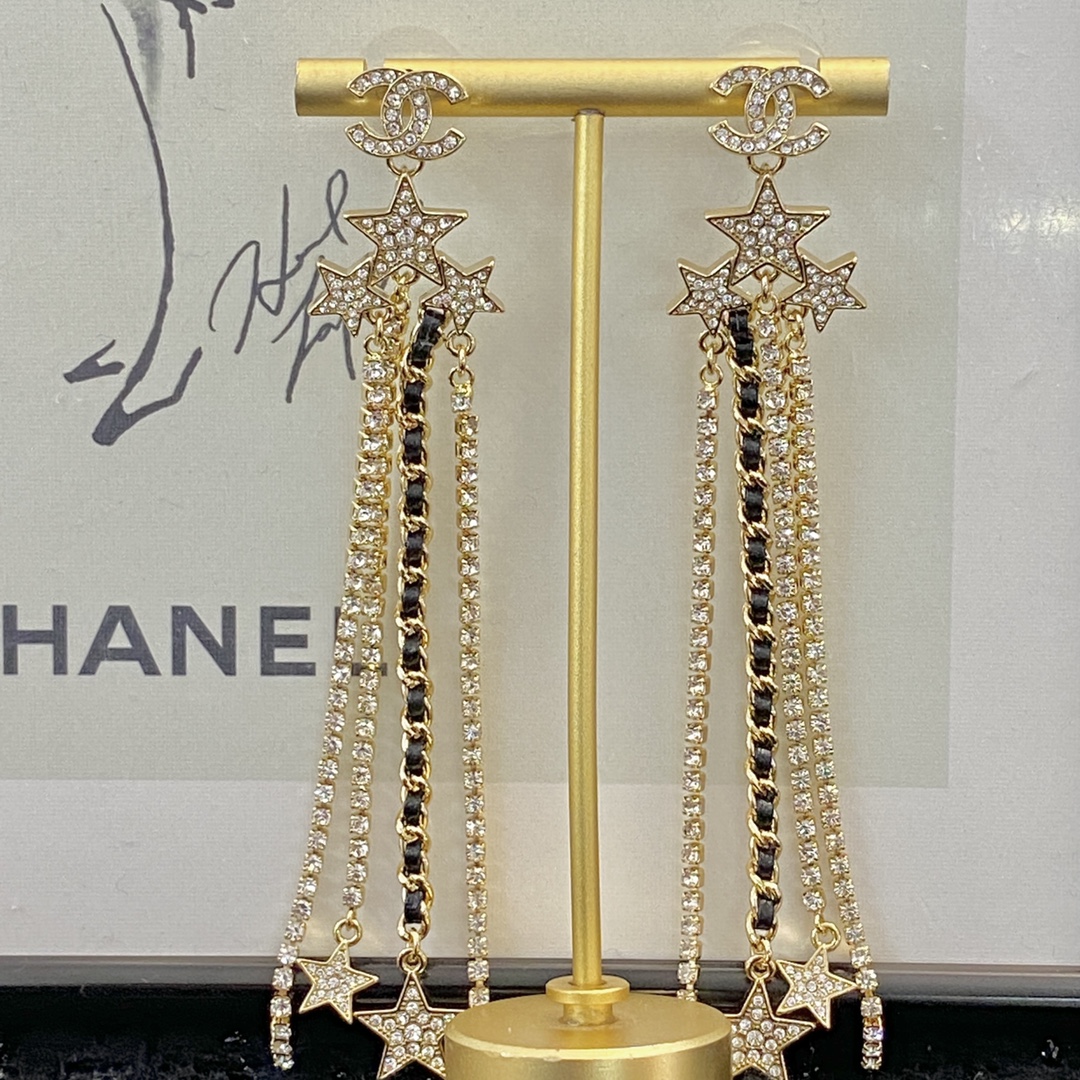 [TOP] CHANEL Lambskin Leather Chain Diamond Star Tassel Earrings - Gold
