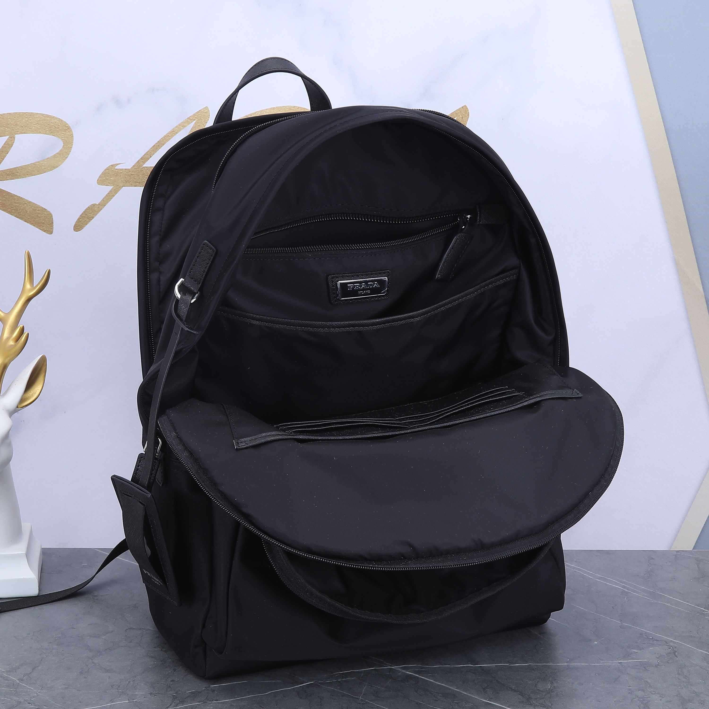 [TOP] PRADA  Men's Backpack- 2 Color