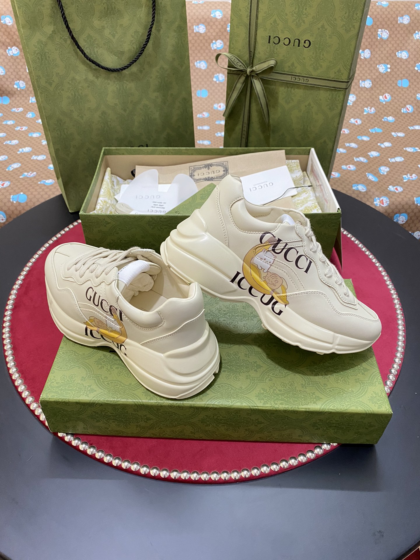 [TOP] GUCCI RHYTON WITH BANANA PRINT SNEAKER