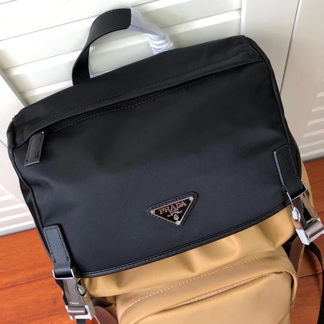 [TOP] PRADA  Men's Backpack- 2 Color