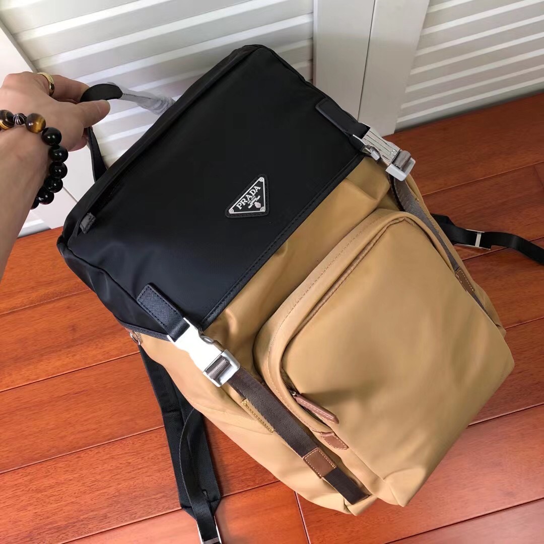 [TOP] PRADA  Men's Backpack- 2 Color