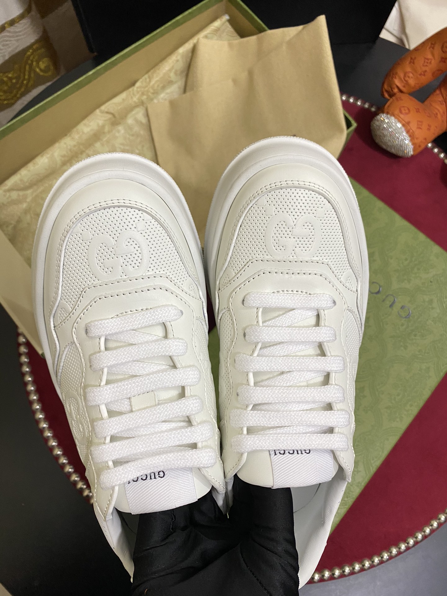 [TOP] GUCCI Solid Color Double G Embossed Leather Rubber Platform Sneakers - White - 711 Luxury