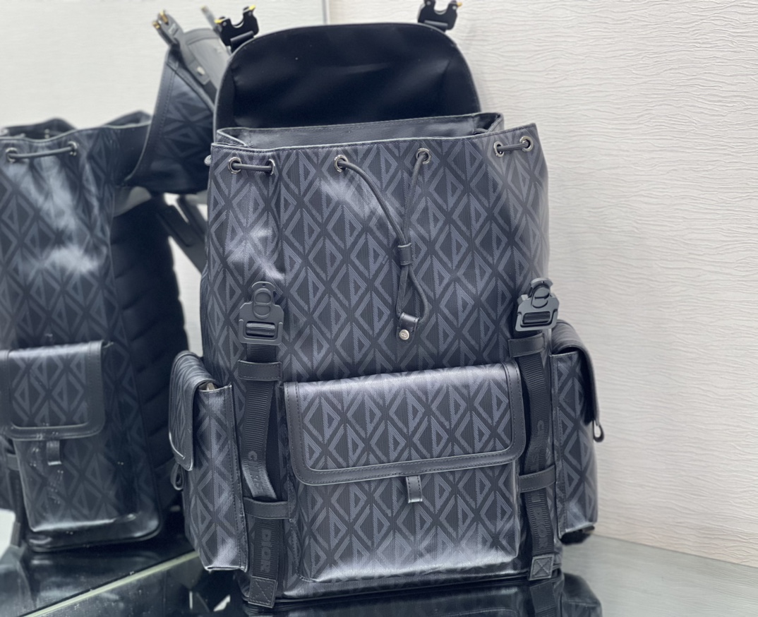 [Top] Christian Dior Hit the Road Men's Backpack - 2 Color
