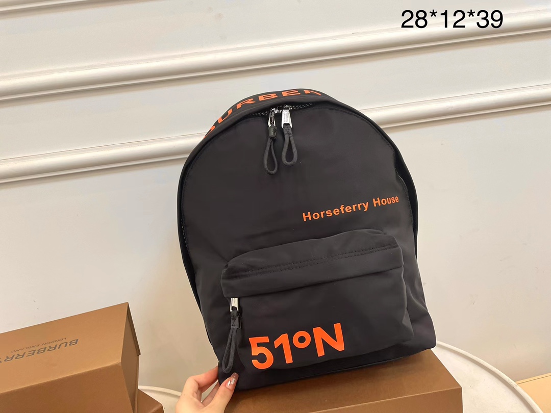 [TOP] BURBERRY Men's Backpack - 2 Color