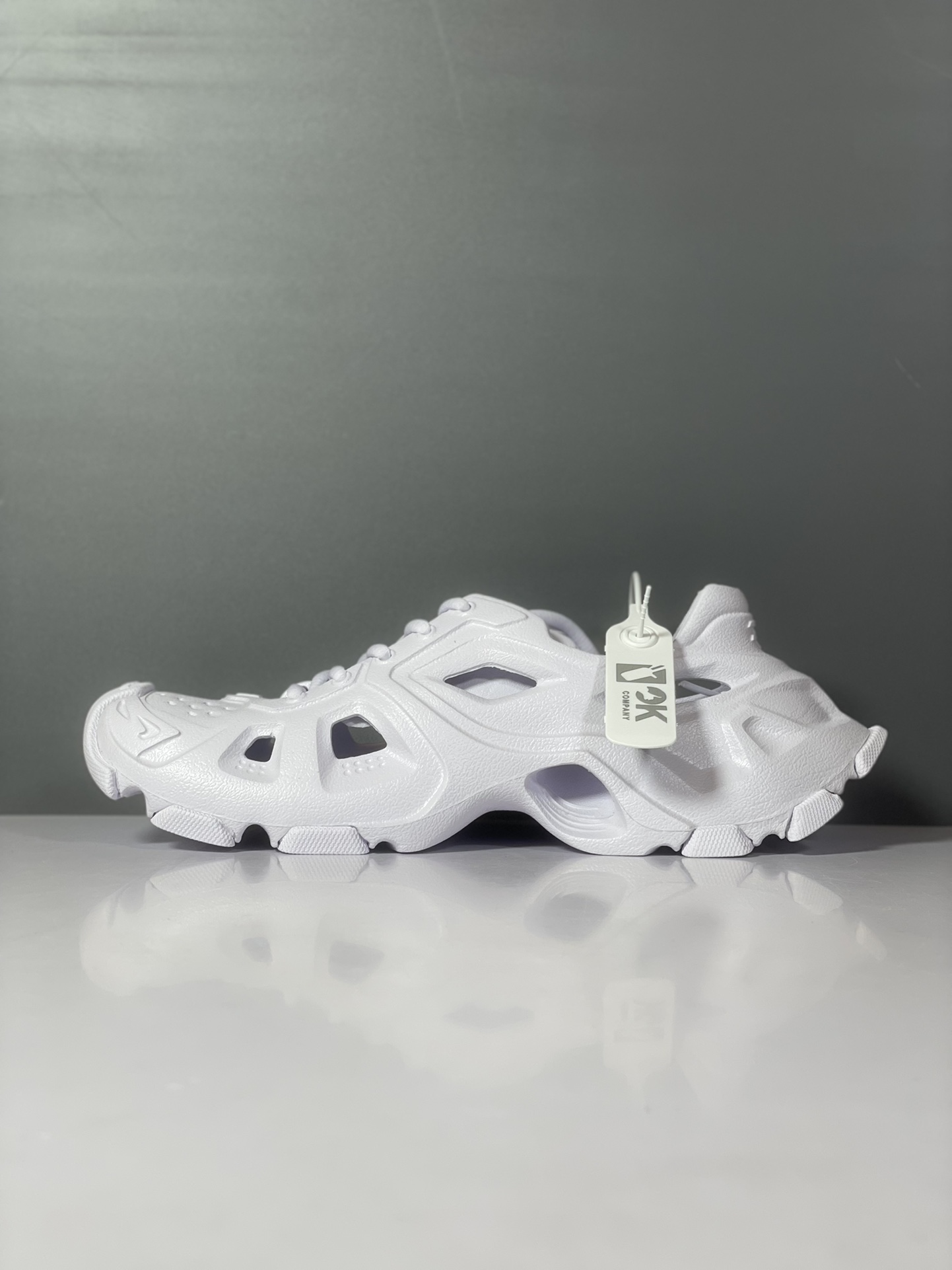 [TOP] BALENCIAGA Mold Closed Rubber Sandals - White