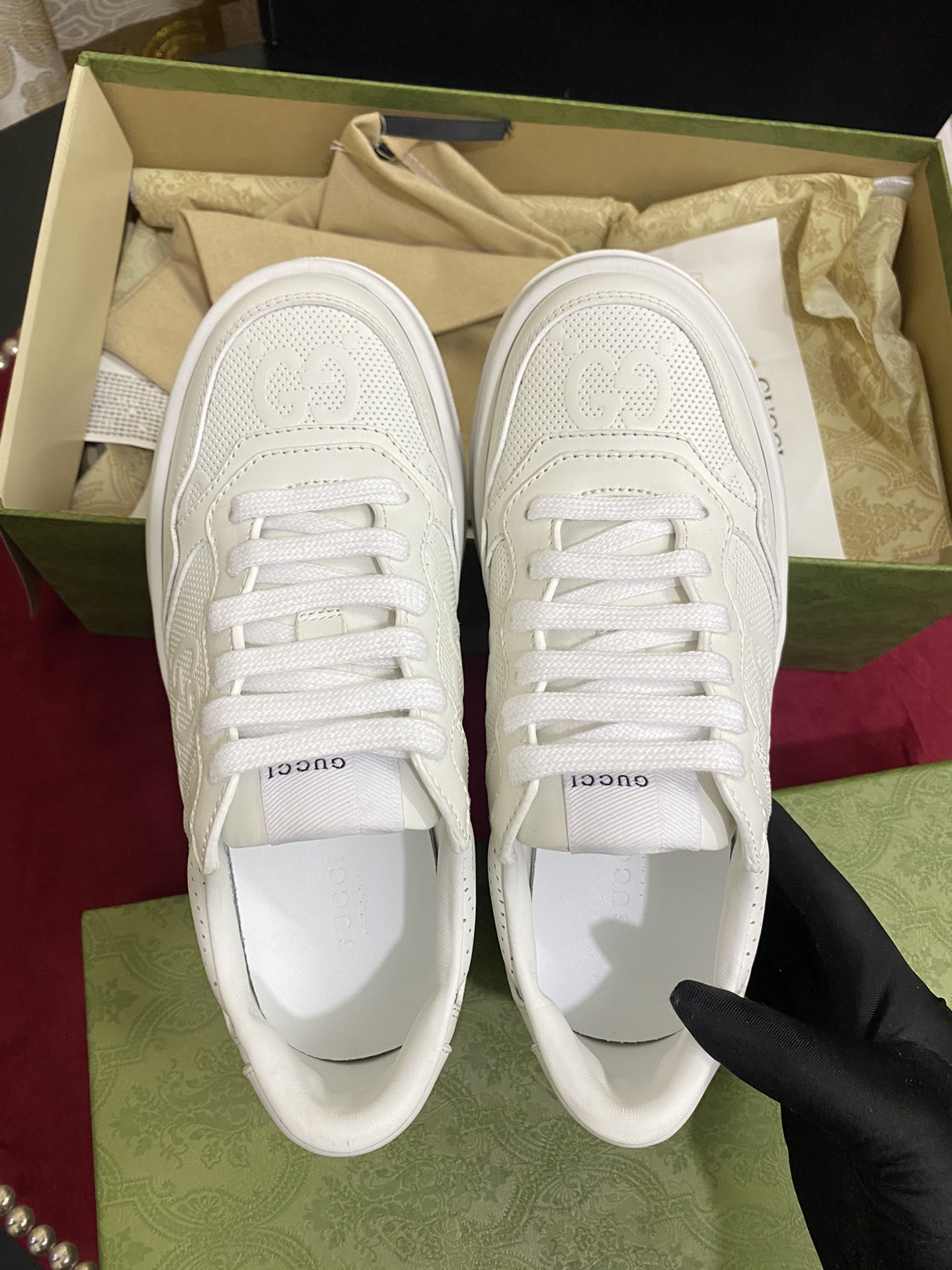 [TOP] GUCCI Solid Color Double G Embossed Leather Rubber Platform Sneakers - White - 711 Luxury