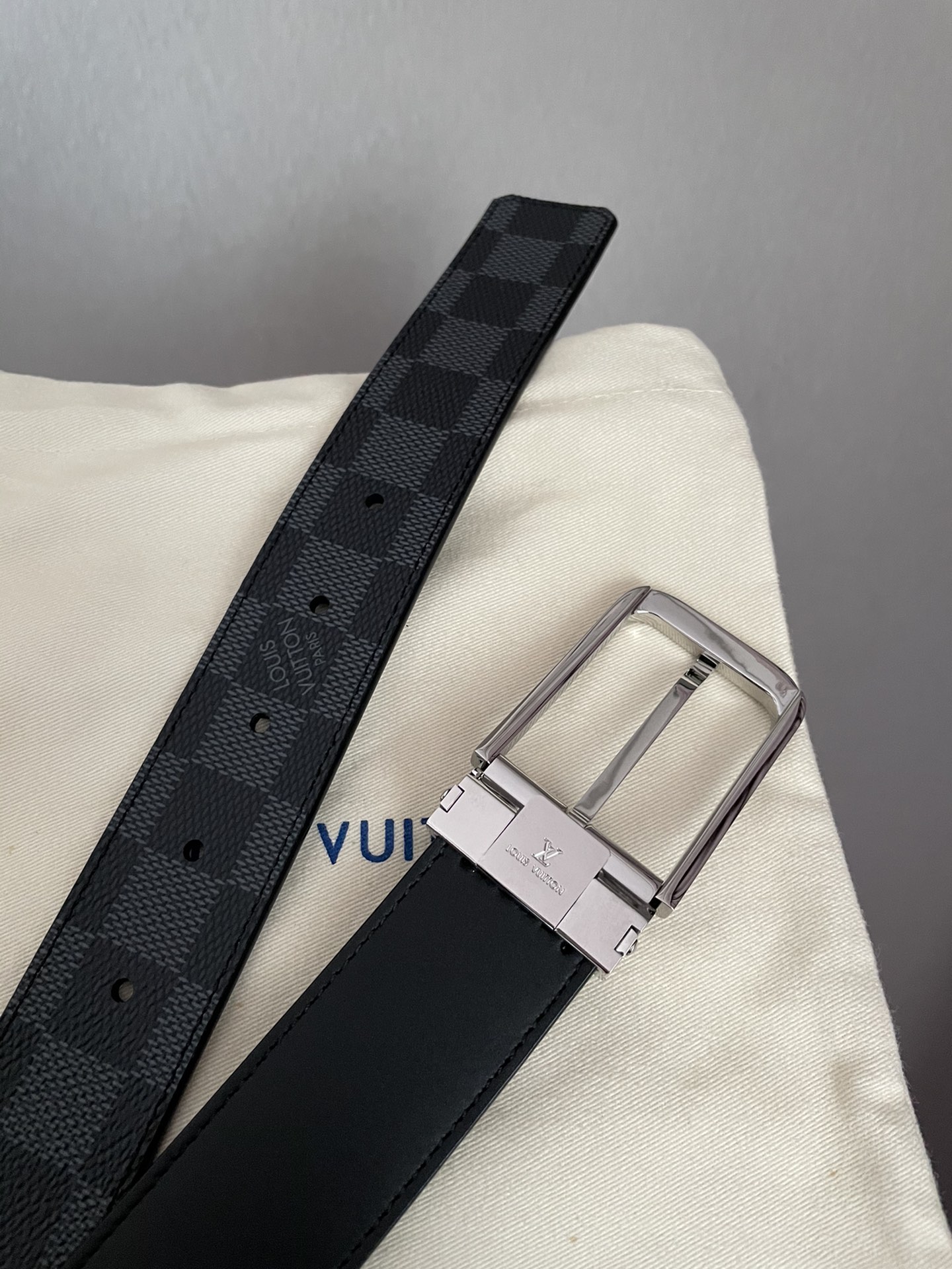 [TOP] Louis Vuitton LV LV Men's Belt Initials Damier Graphite - Black