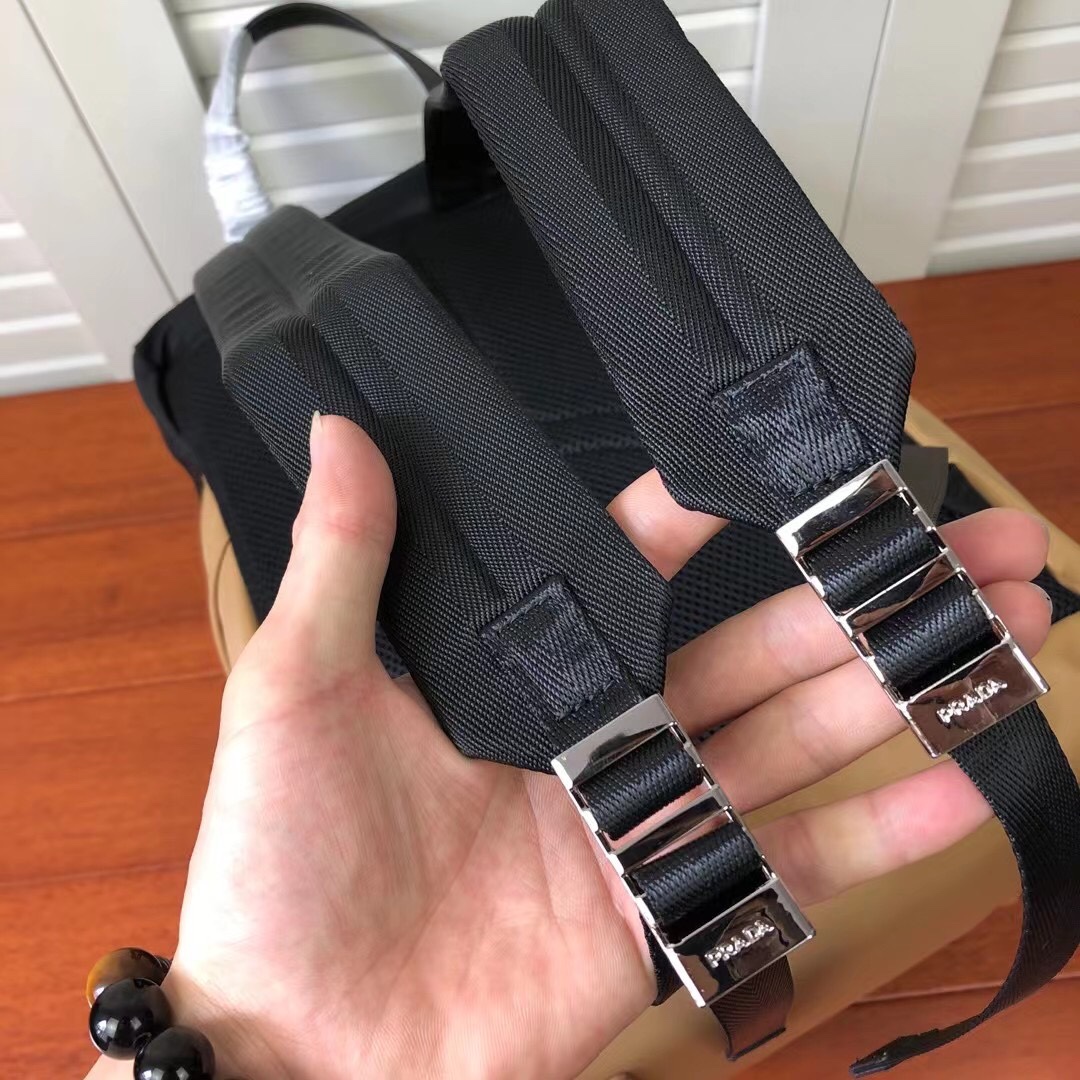 [TOP] PRADA  Men's Backpack- 2 Color