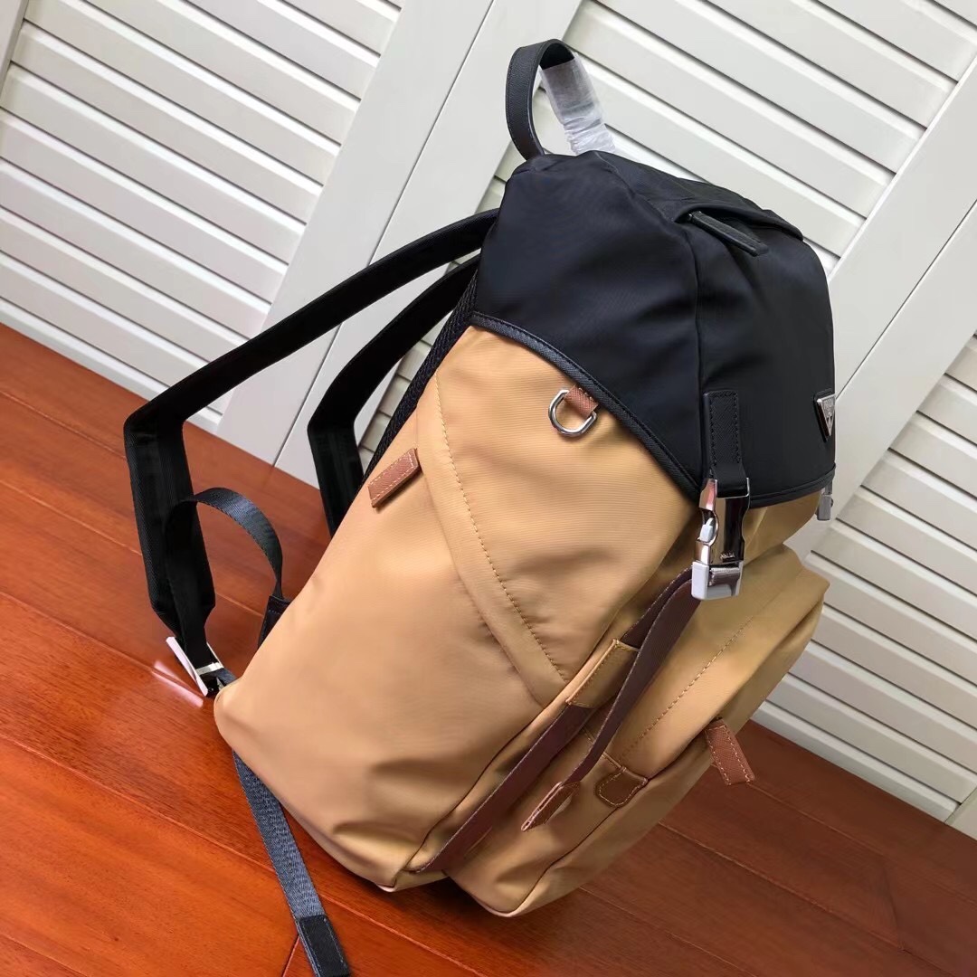 [TOP] PRADA  Men's Backpack- 2 Color