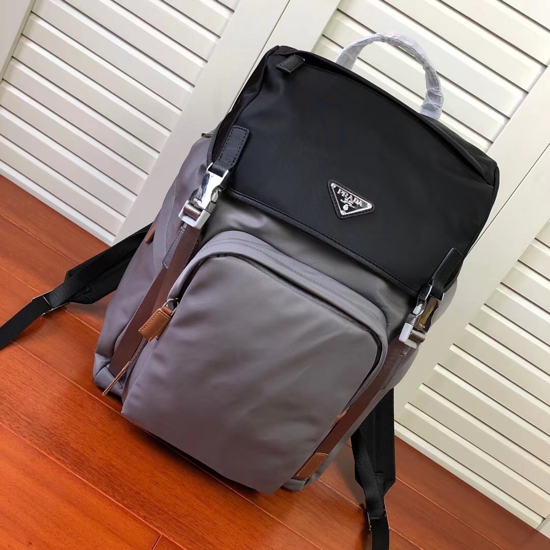 [TOP] PRADA  Men's Backpack- 2 Color