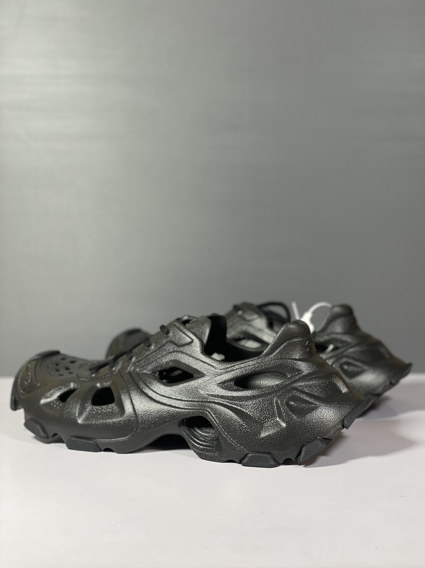 [TOP] BALENCIAGA Mold Closed Rubber Sandals - Black