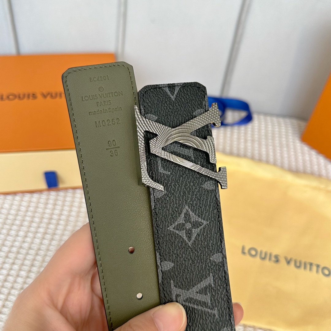 [TOP] Louis Vuitton LV LV Men's Belt Double Sided Initials Damier - Green
