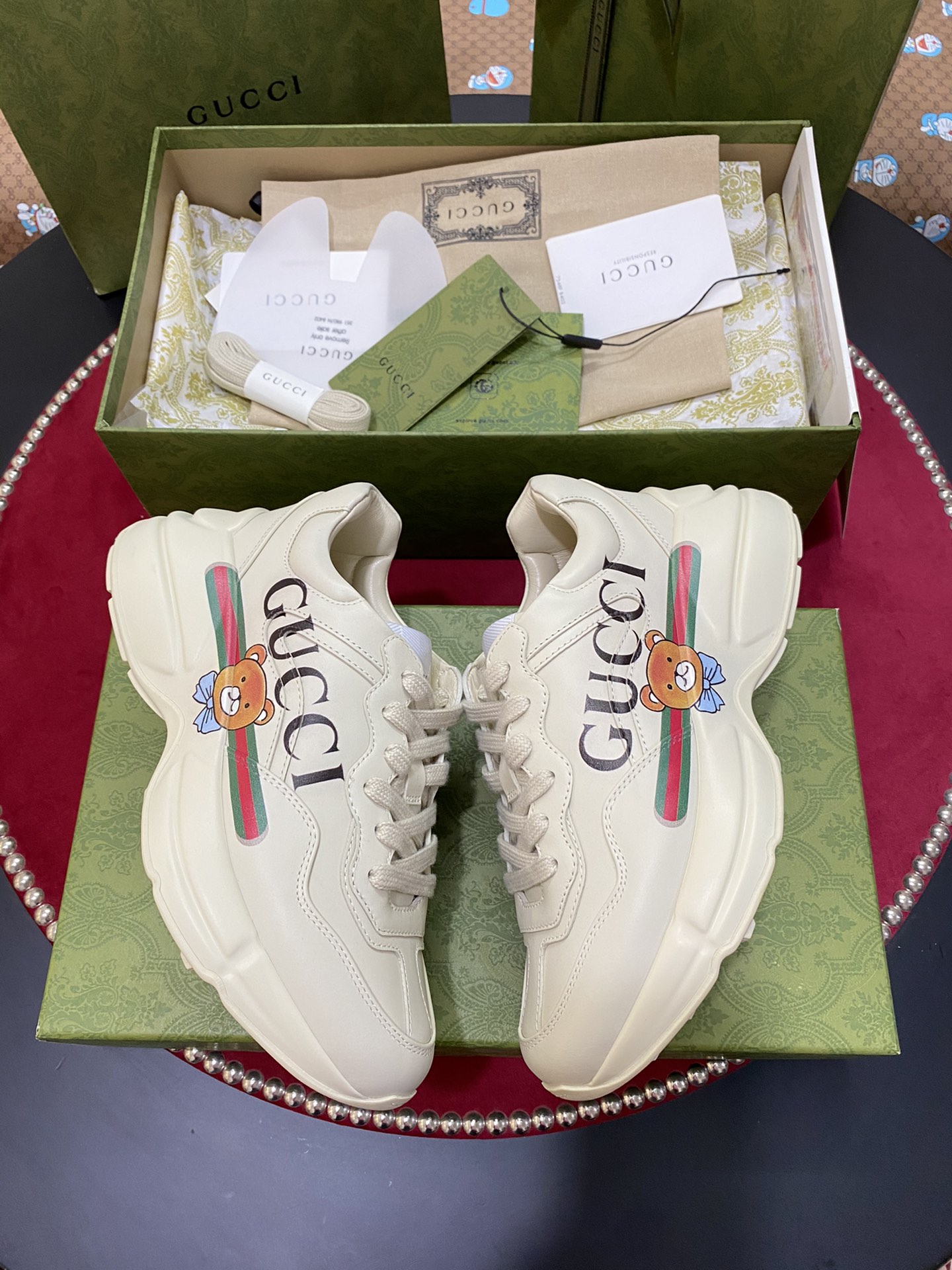 [TOP] GUCCI RHYTON WITH BEAR PRINT SNEAKER