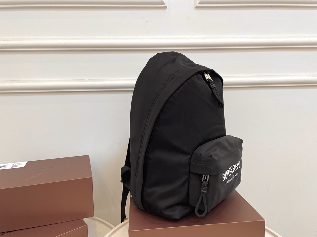 [TOP] BURBERRY Men's Backpack - Black