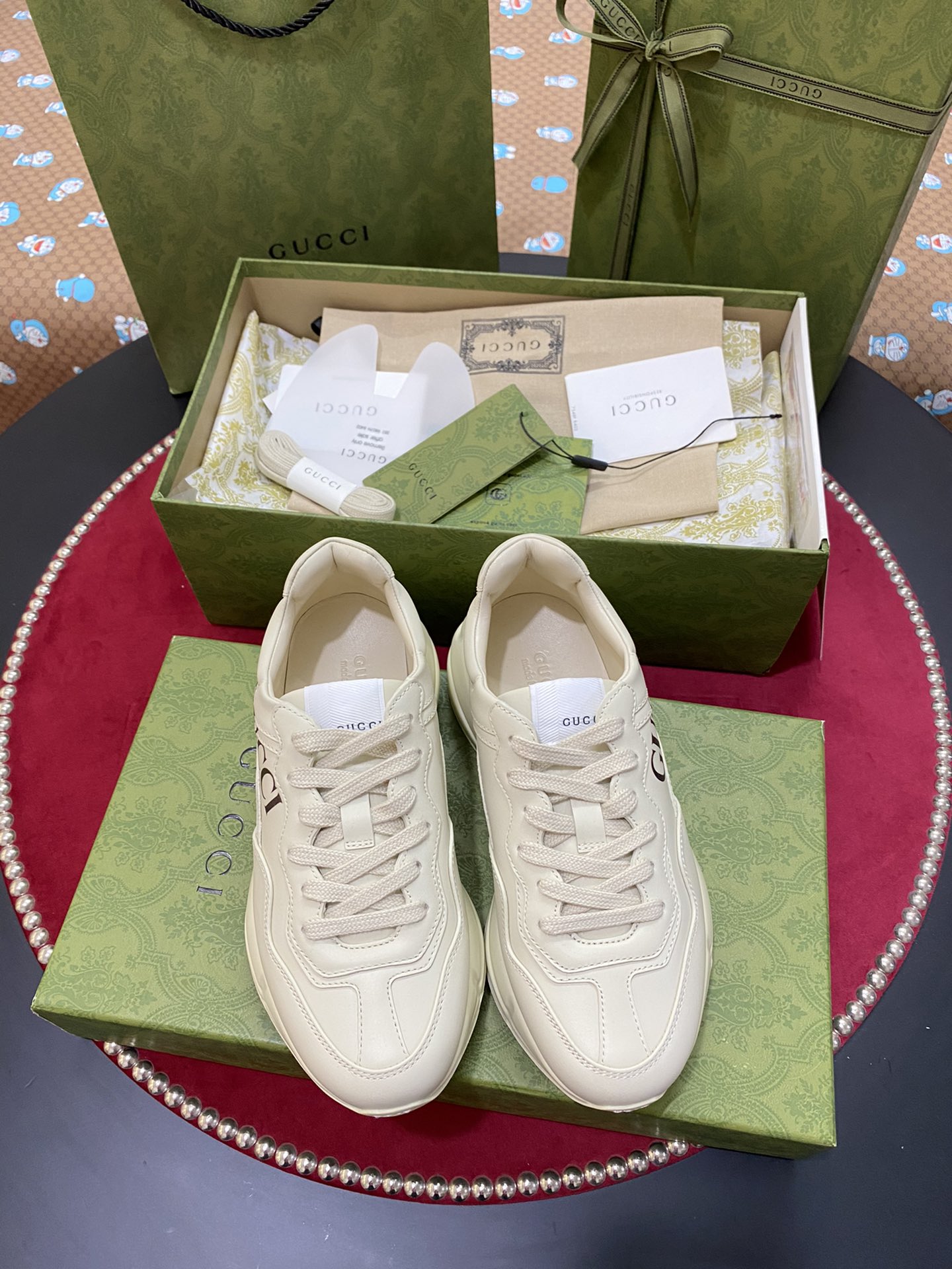 [TOP] GUCCI RHYTON WITH BANANA PRINT SNEAKER