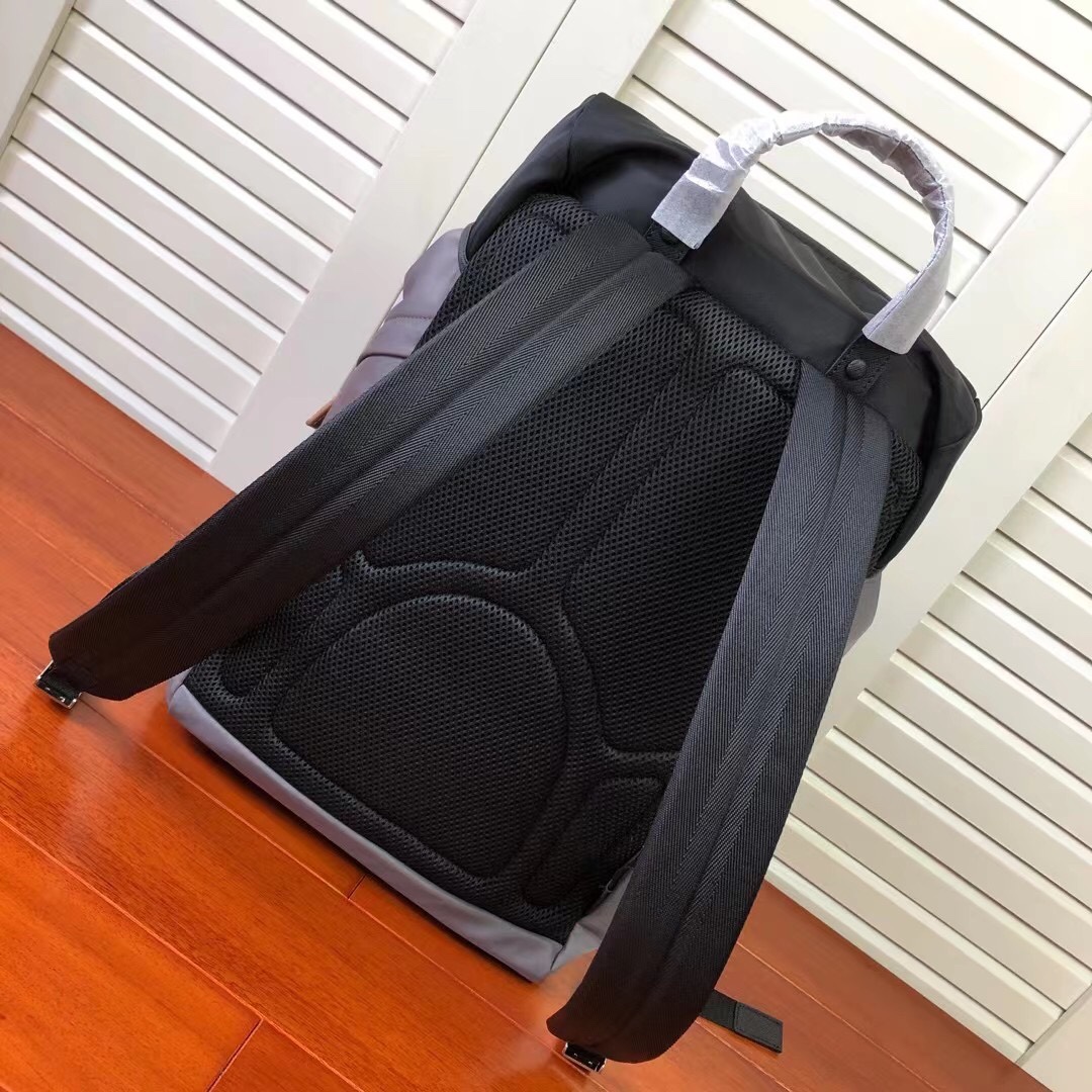 [TOP] PRADA  Men's Backpack- 2 Color