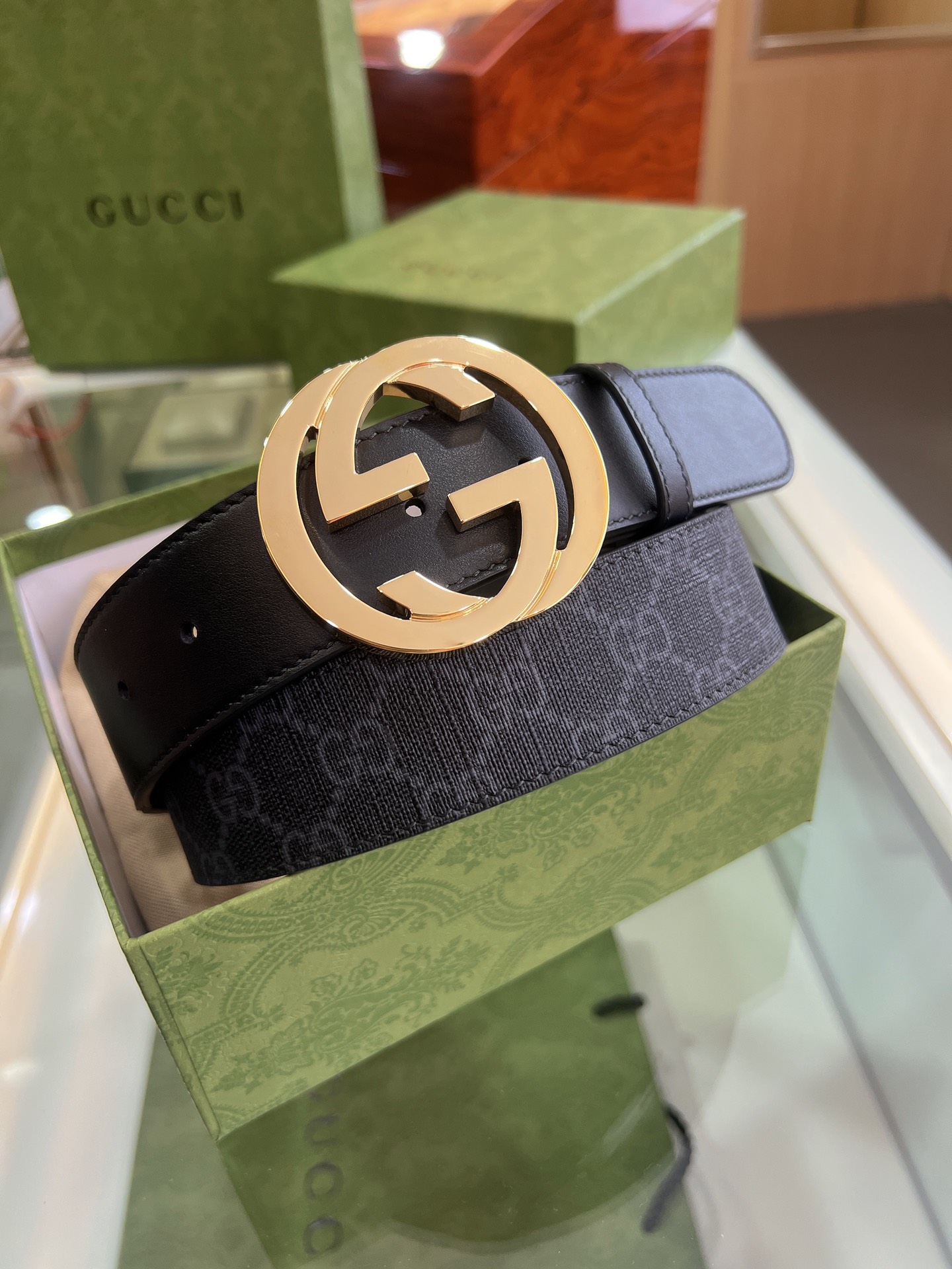 [TOP] GUCCI Men's Leather Belt G Buckle - GHW/SHW