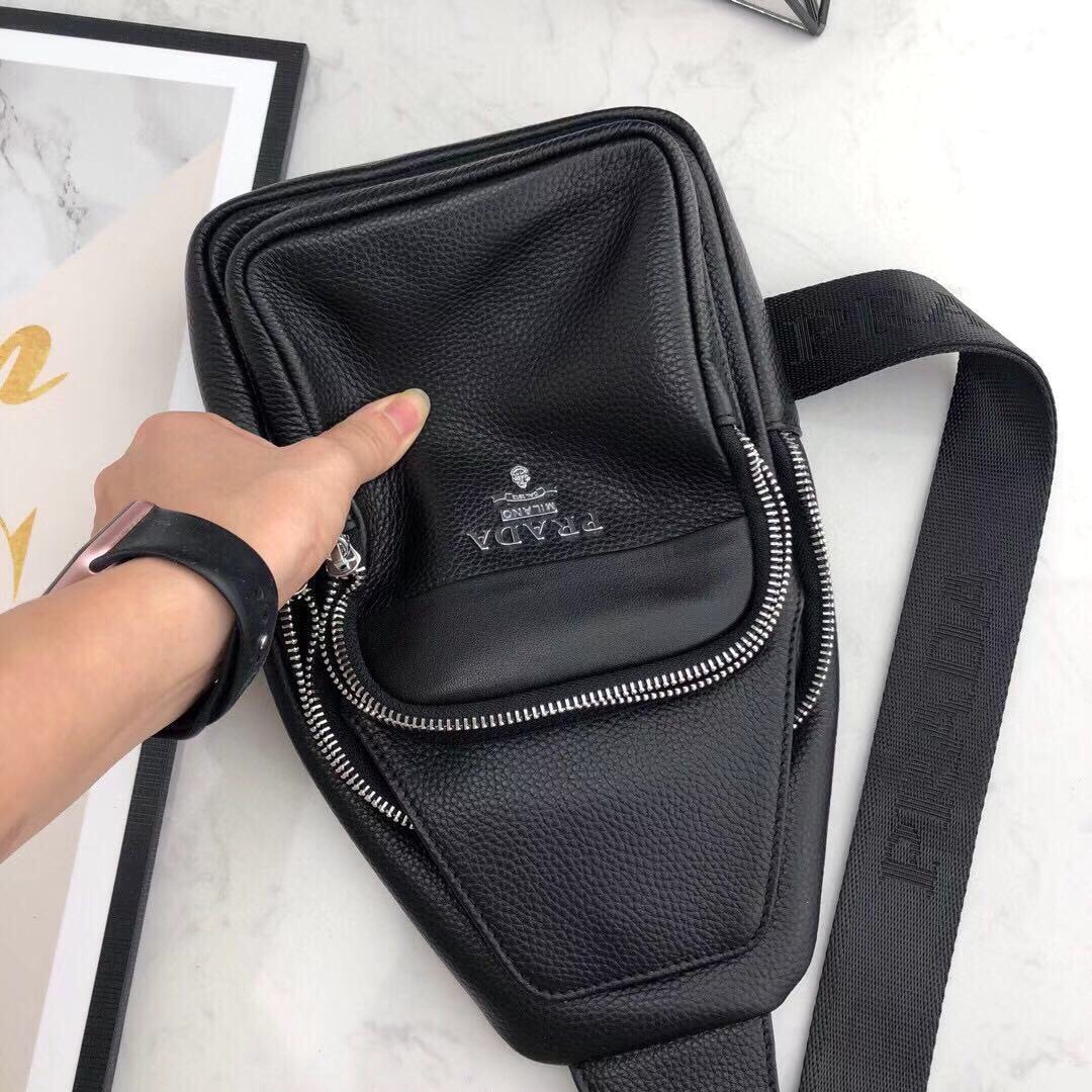 [TOP] PRADA Men's Backpack- Black