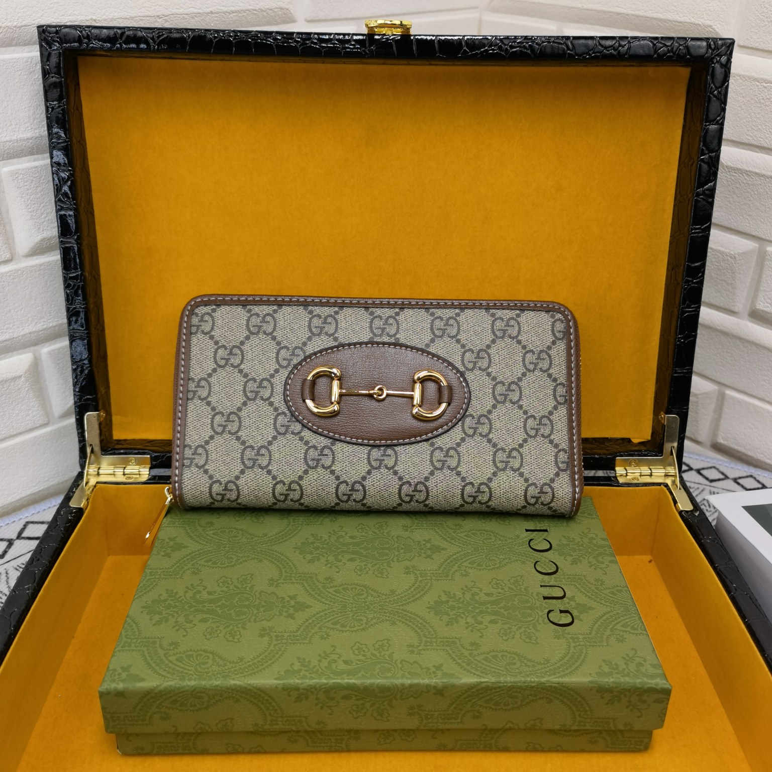 [TOP] GUCCI  Men's Wallet