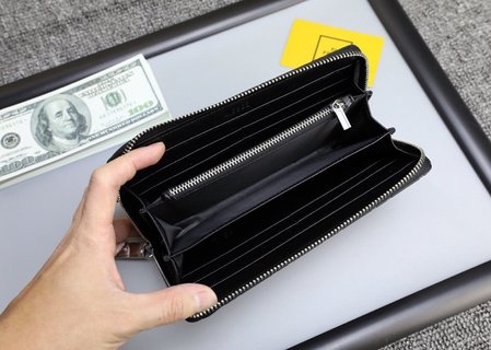 [TOP] FENDI Men's Leather Wallet