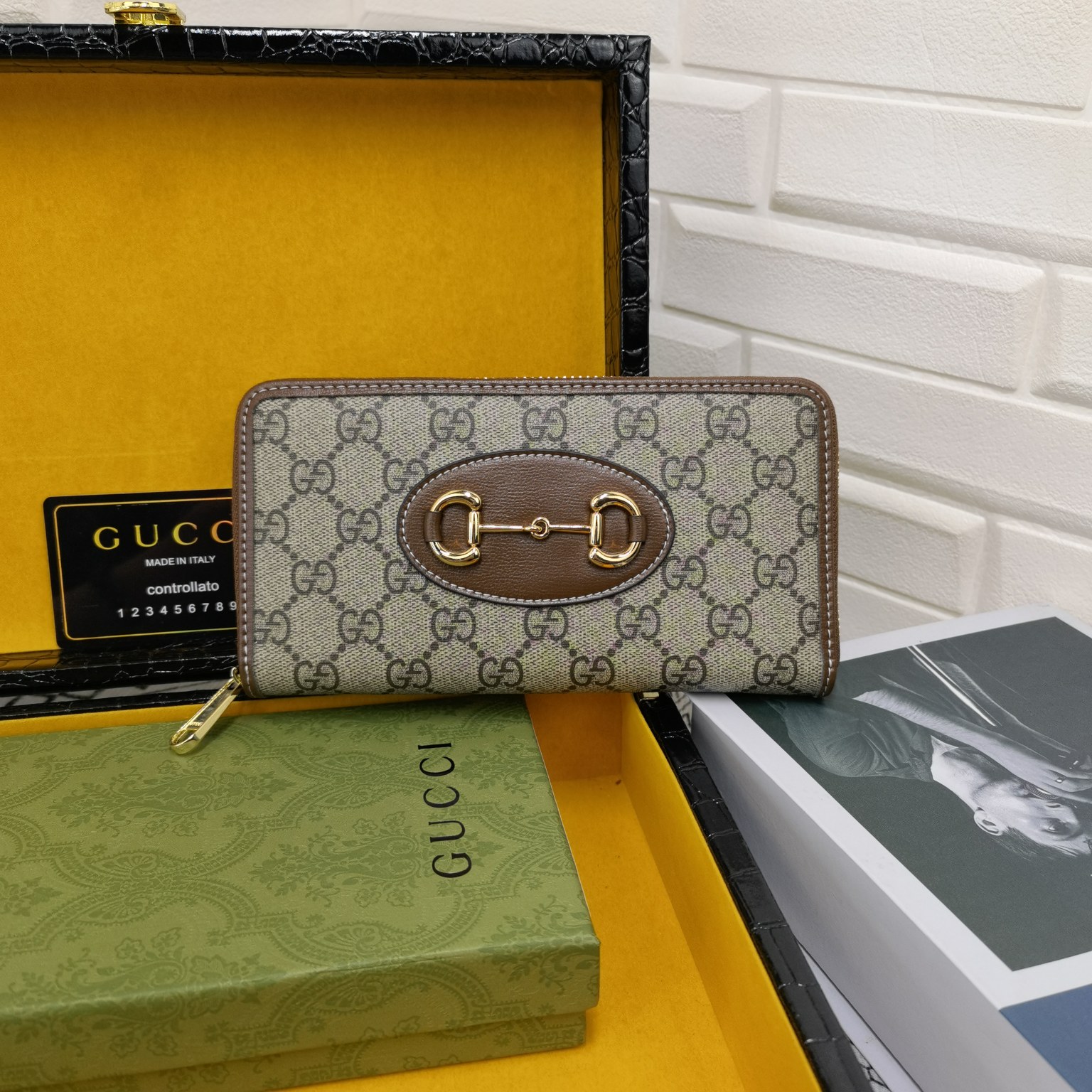 [TOP] GUCCI  Men's Wallet
