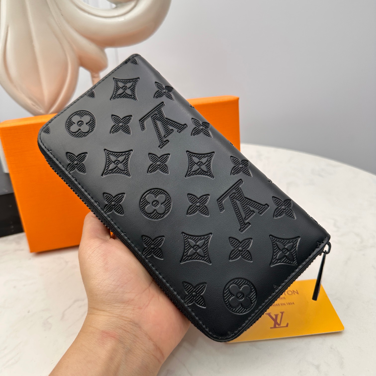 [TOP] Louis Vuitton LV LV Men's Cowhide Wallet - Black