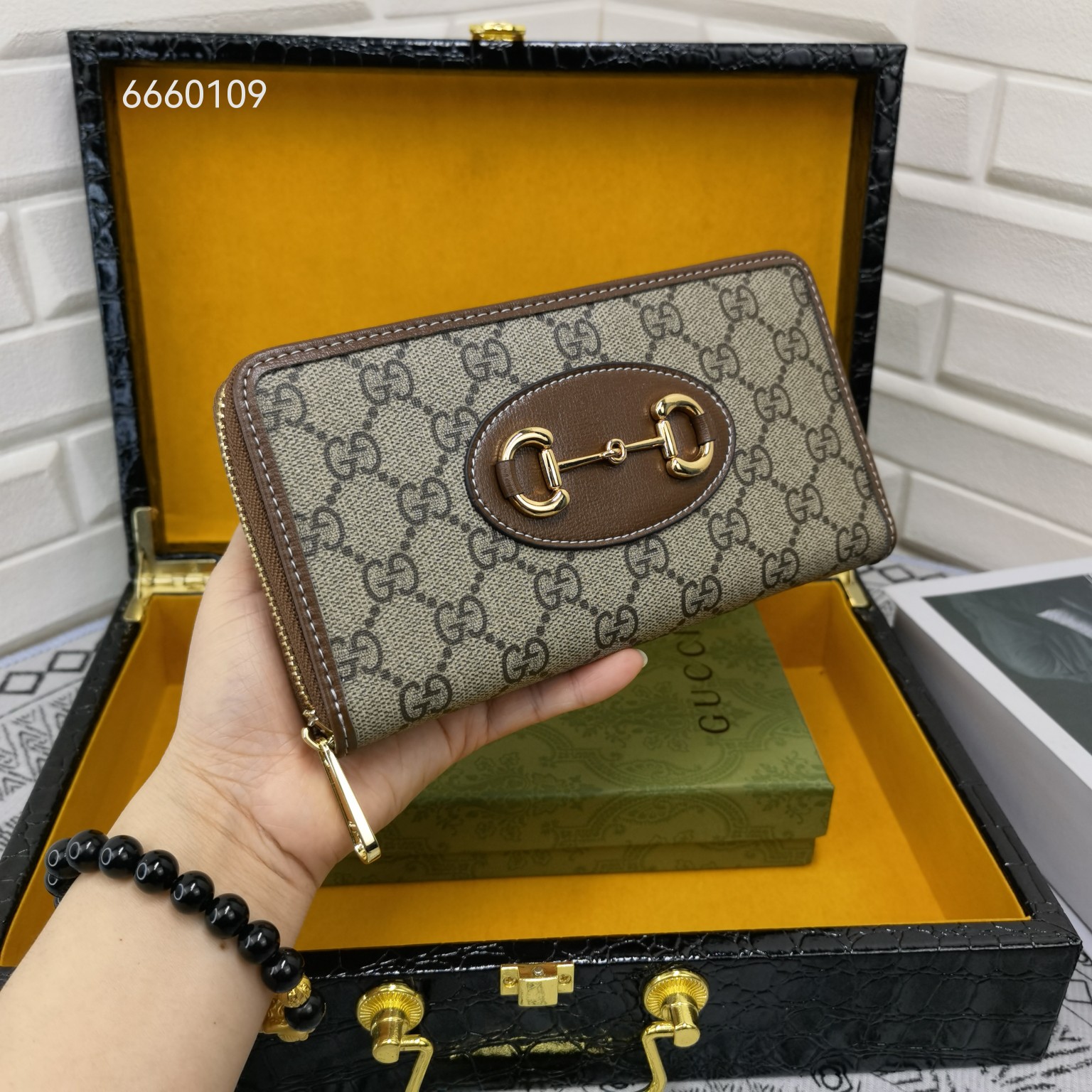 [TOP] GUCCI  Men's Wallet
