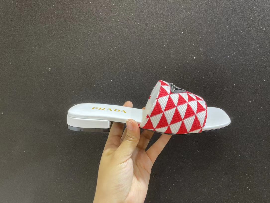 [TOP] PRADA Slides - 17 Color