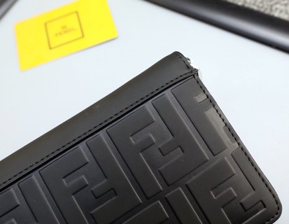 [TOP] FENDI Men's Leather Wallet