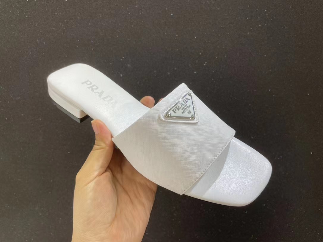 [TOP] PRADA Slides - 17 Color