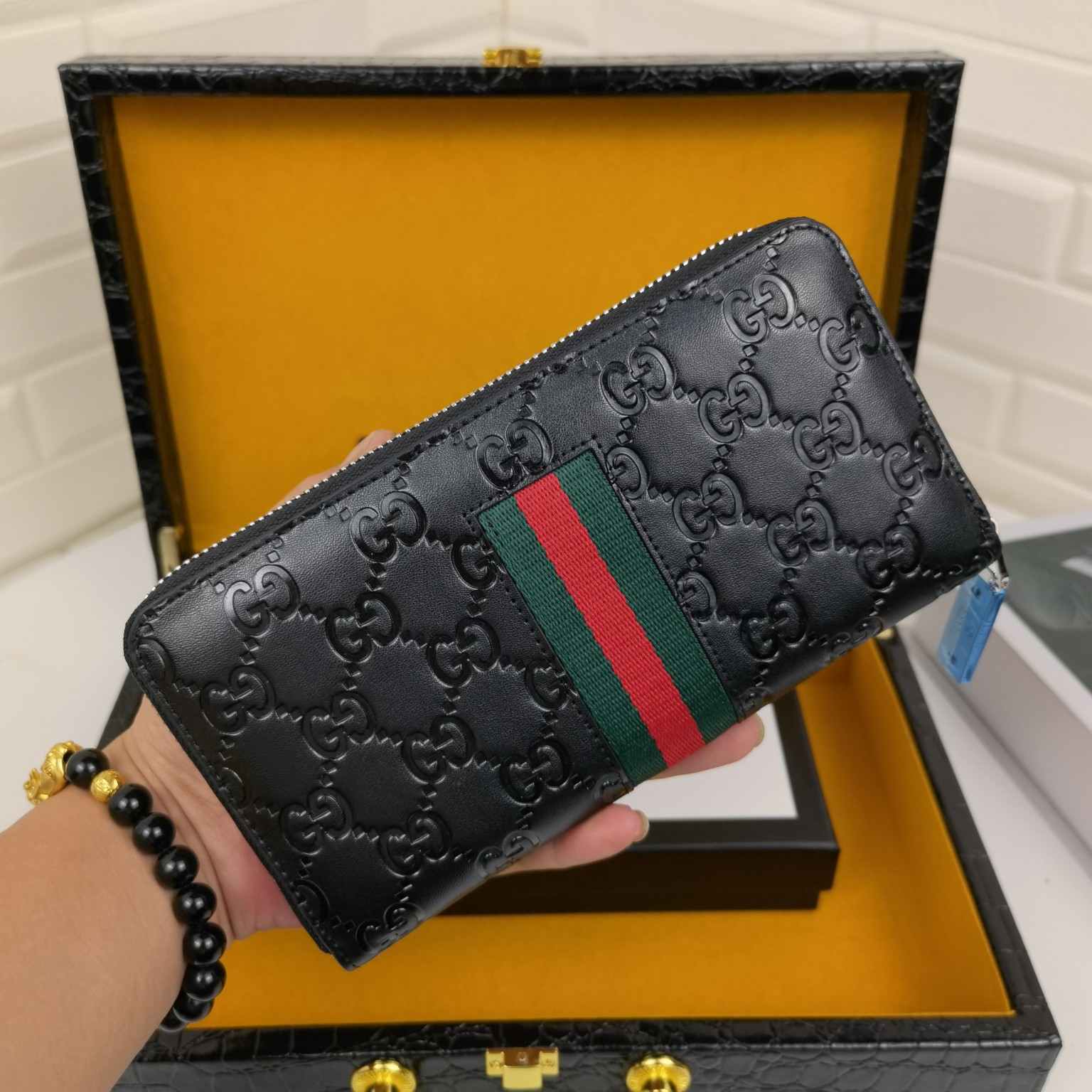 [TOP] GUCCI  Men's Wallet - Black