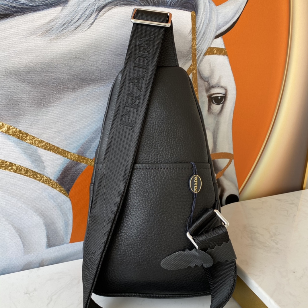 [TOP] PRADA Men's Backpack- Black