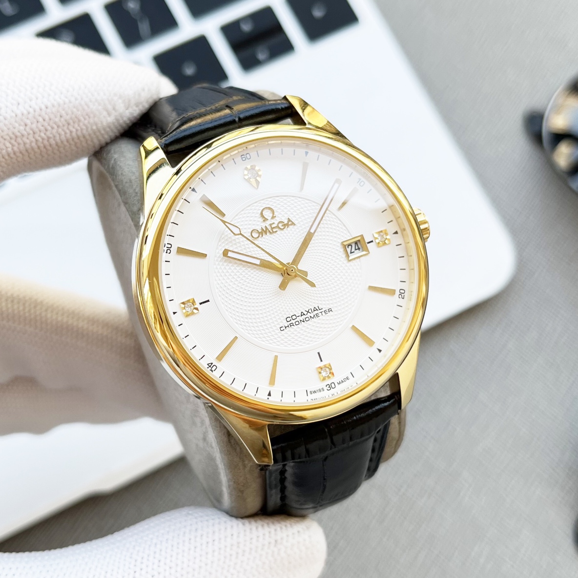 [TOP] OMEGA Omega Watch - Sliver and Gold