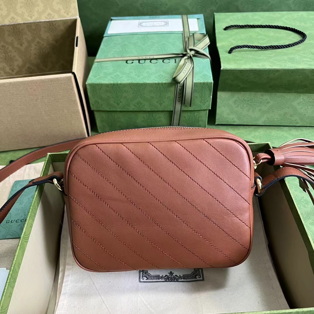[TOP] GUCCI Soho 21 x 15.5 x 5 cm - 10 Color