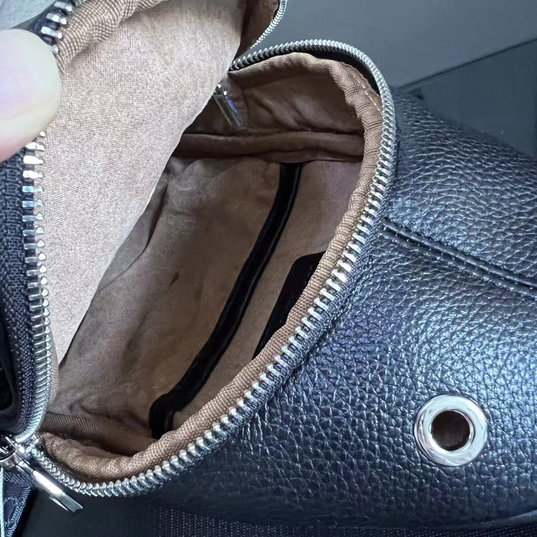 [TOP] Louis Vuitton LV L.V Monogram Men's Backpack  - Black