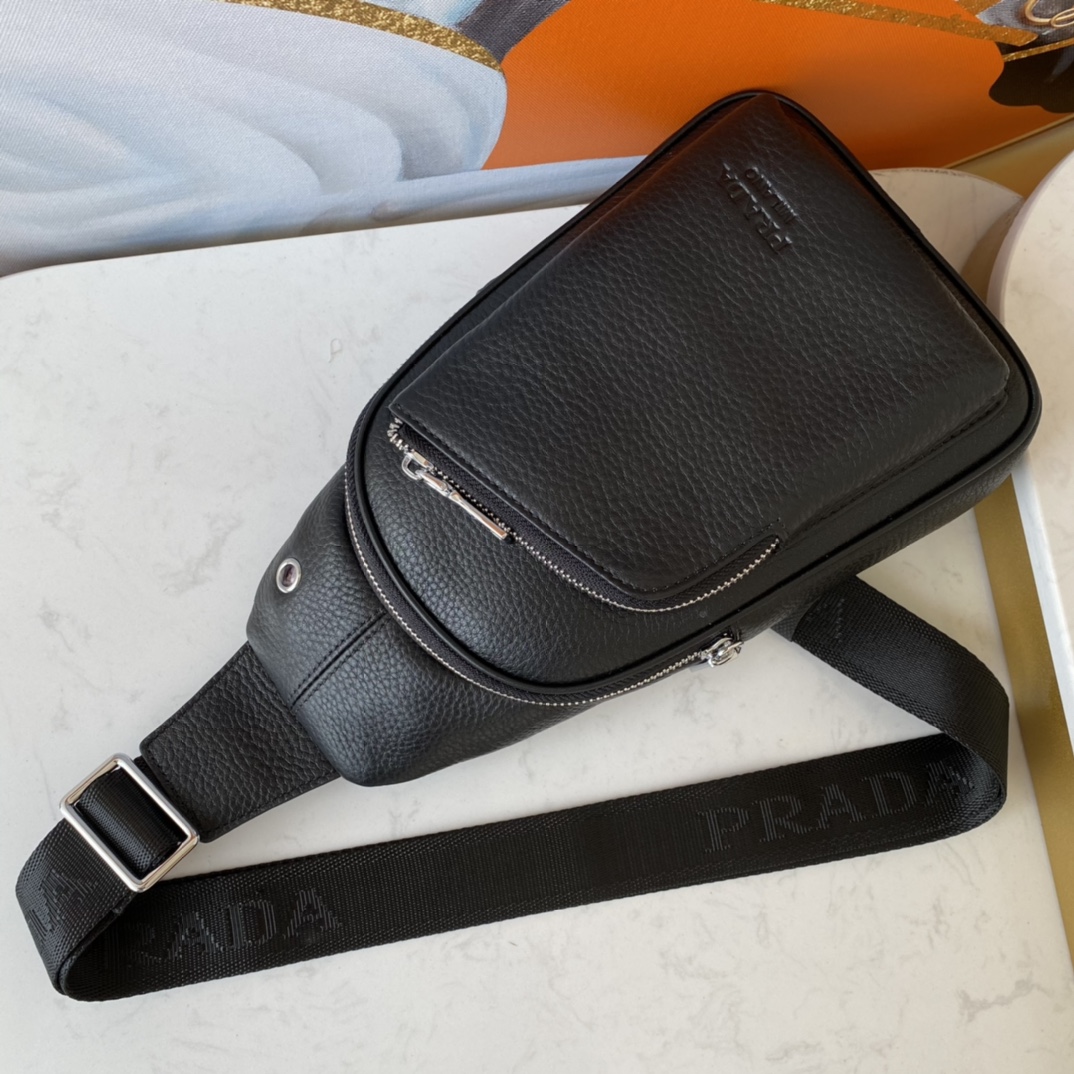 [TOP] PRADA Men's Backpack- Black