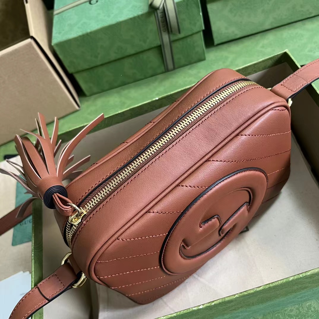 [TOP] GUCCI Soho 21 x 15.5 x 5 cm - 10 Color