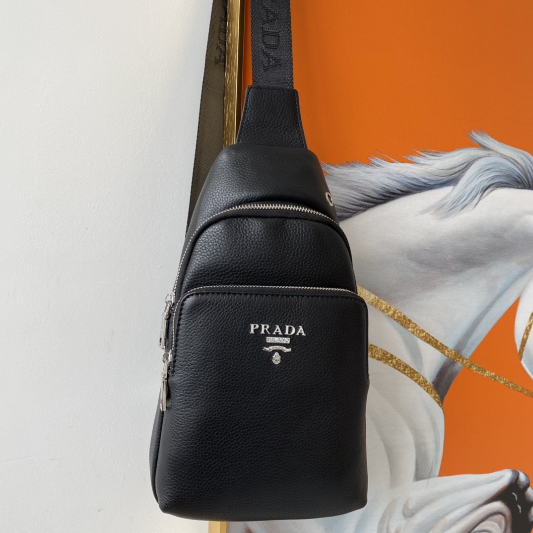 [TOP] PRADA Men's Backpack- Black