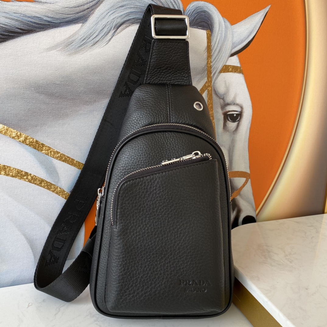 [TOP] PRADA Men's Backpack- Black