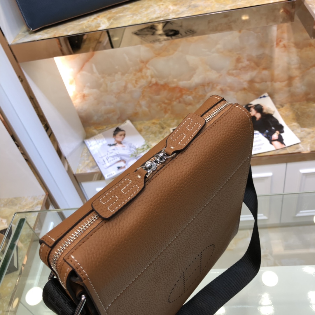 [TOP] HERMES Men's Cross Body Bags
