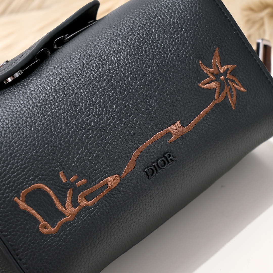 [TOP]  Christian Dior Men's Cross Body Bags