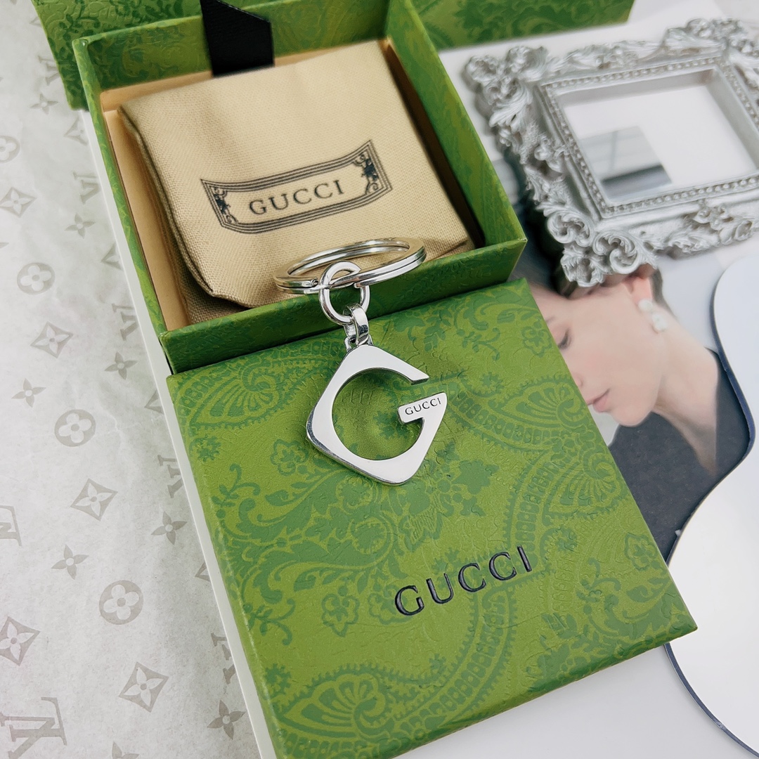 [TOP] GUCCI Men's/Women's Keychains - Silver