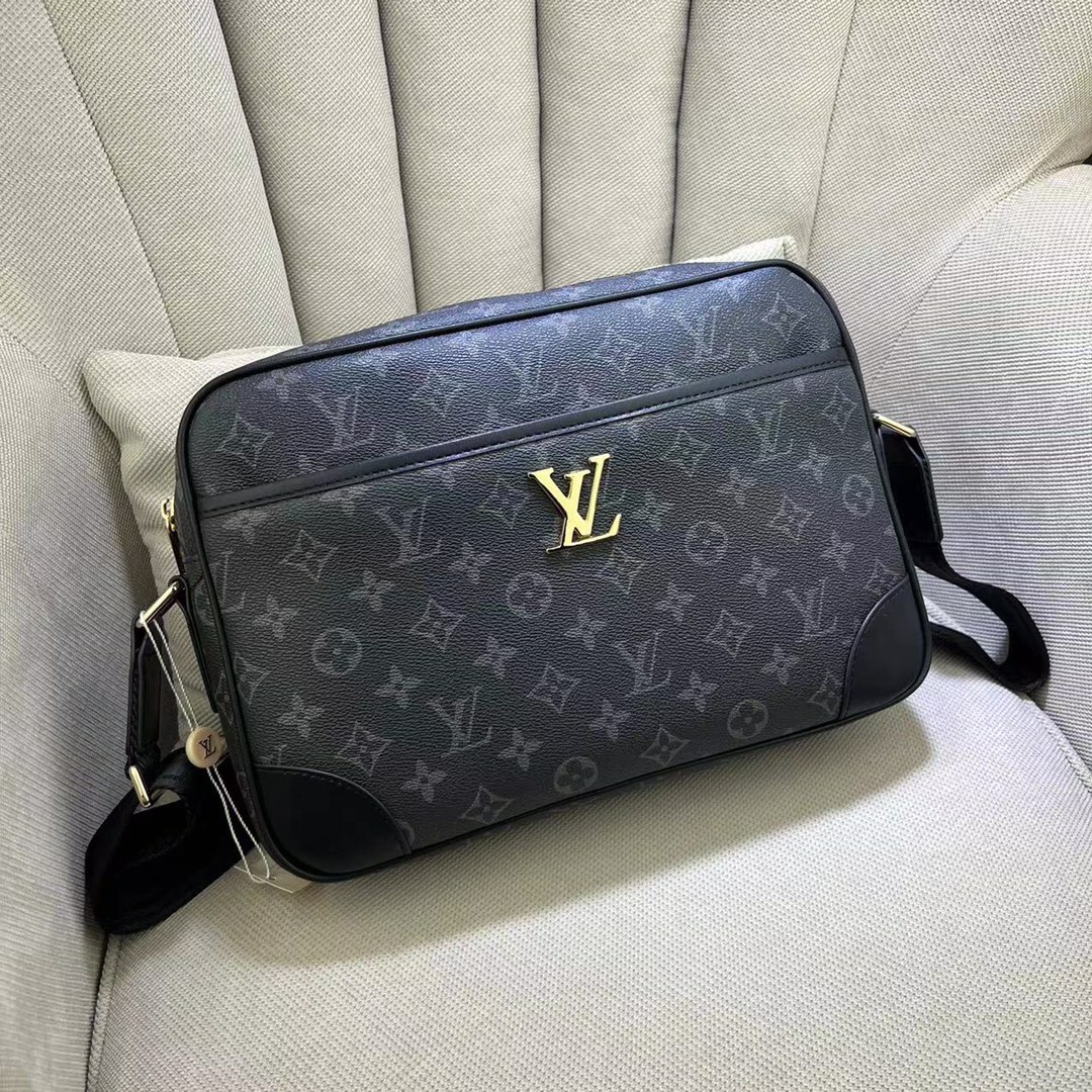 [TOP] Louis Vuitton LV  Men's Cross Body Bags  - 2 Color
