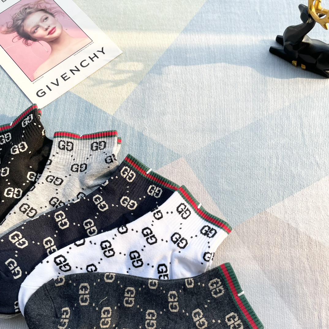 [TOP] GUCCI  Men's Socks