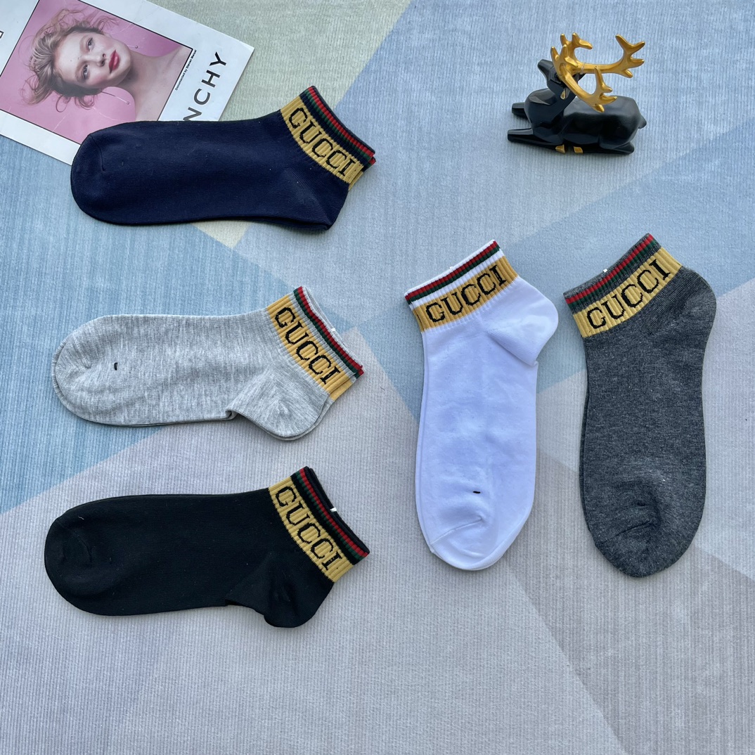 [TOP] GUCCI  Men's Socks
