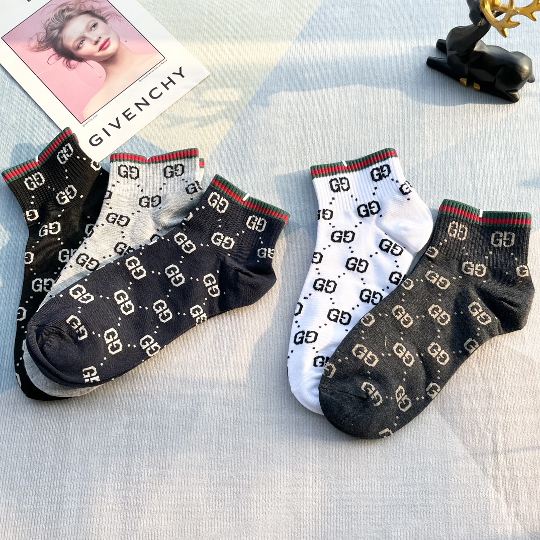 [TOP] GUCCI  Men's Socks