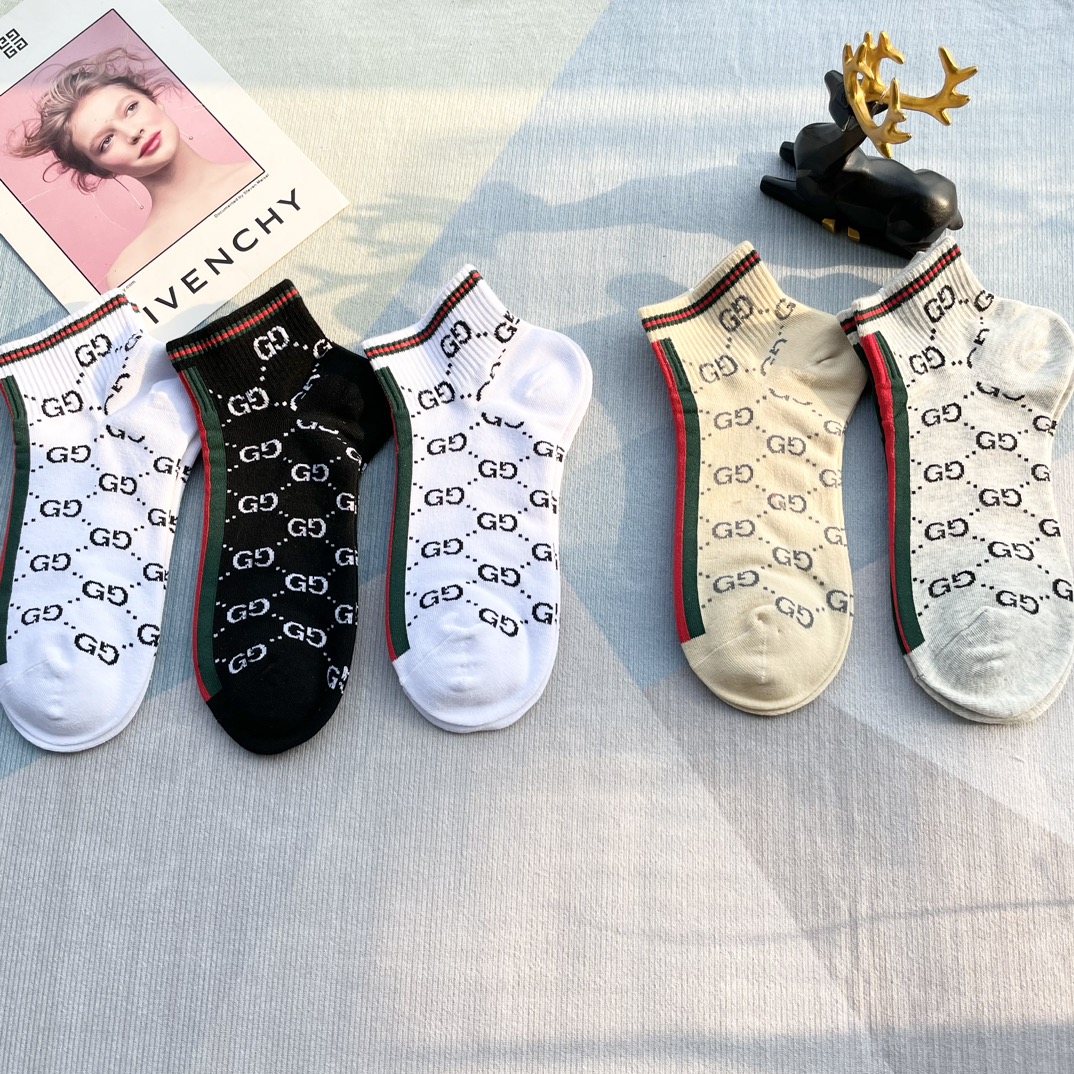 [TOP] GUCCI  Men's Socks