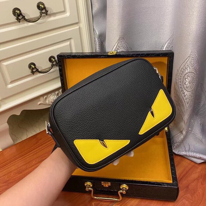 [TOP] FENDI Men's Cross Body Bags - 3 Color